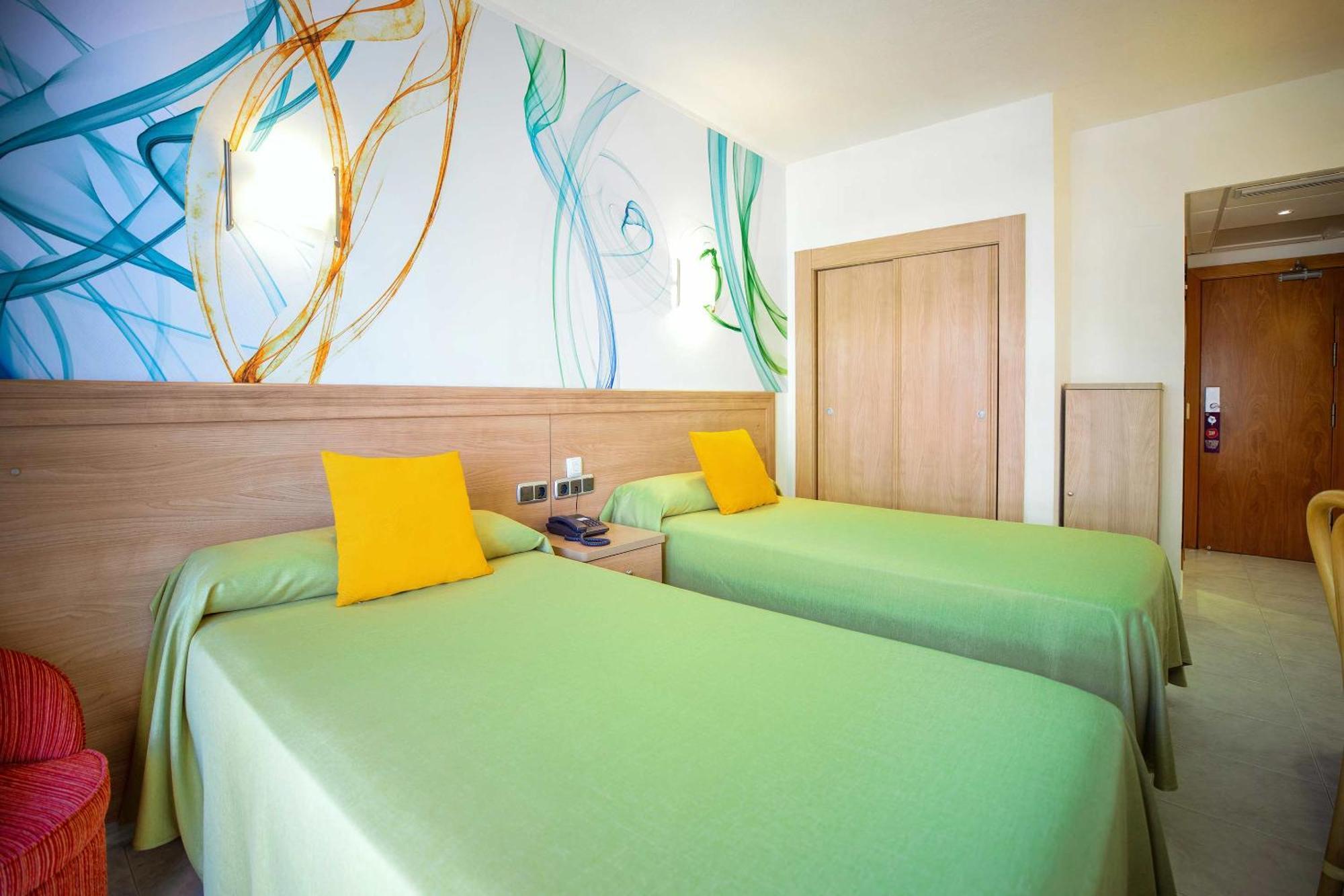 Hotel Servigroup Papa Luna Peniscola Room photo